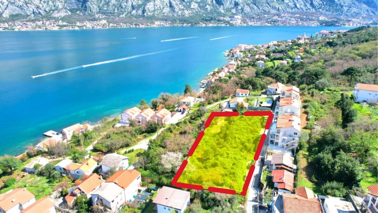 2970 m² Plot for Sale in Prčanj, Kotor